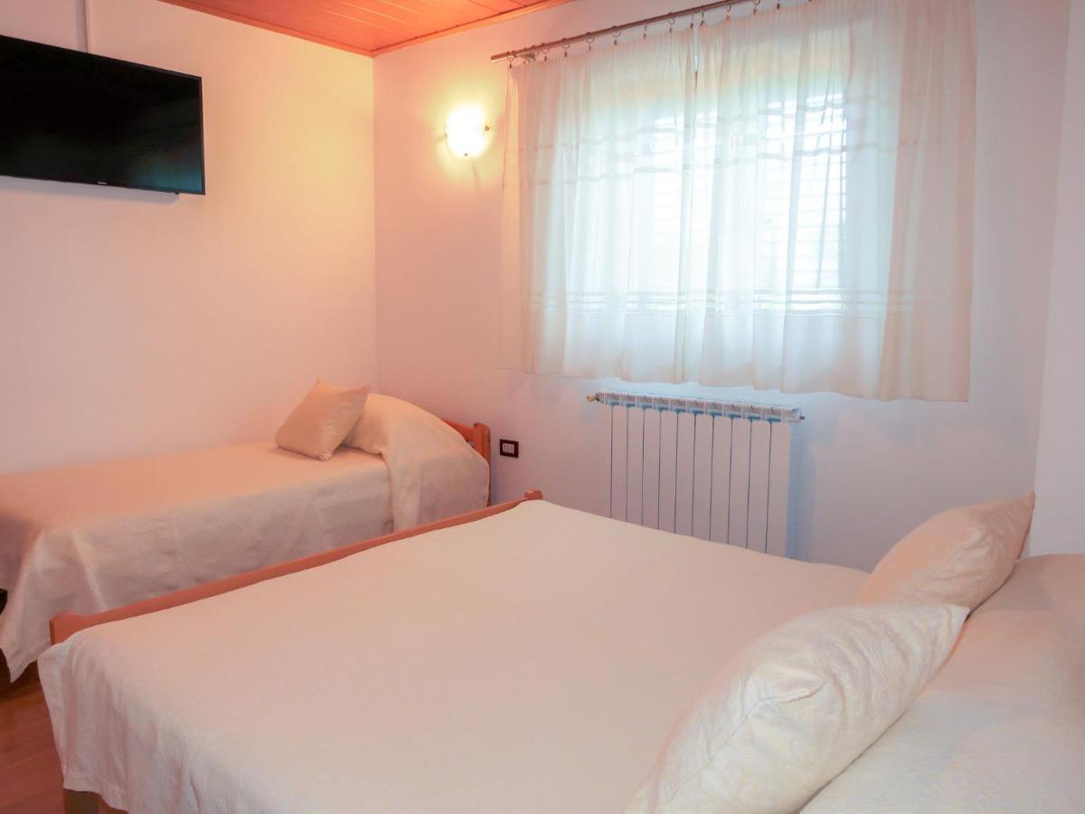 Holiday Home Andrea - Lbn415 By Interhome ラビン エクステリア 写真
